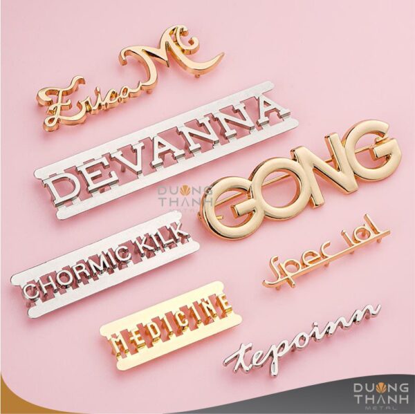 Tem gắn đồ da thời trang